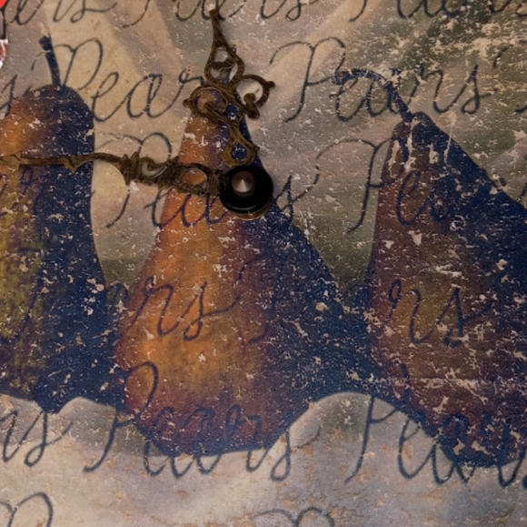 🍐Cast Stone Square Pear Clock - Picture 2 of 6